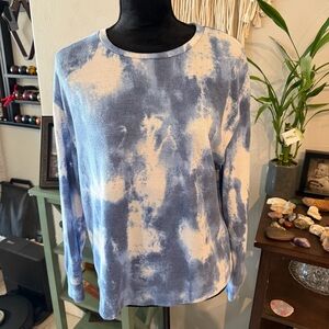 Time and Tru Light Blue and White Tie-Dye Pullover
